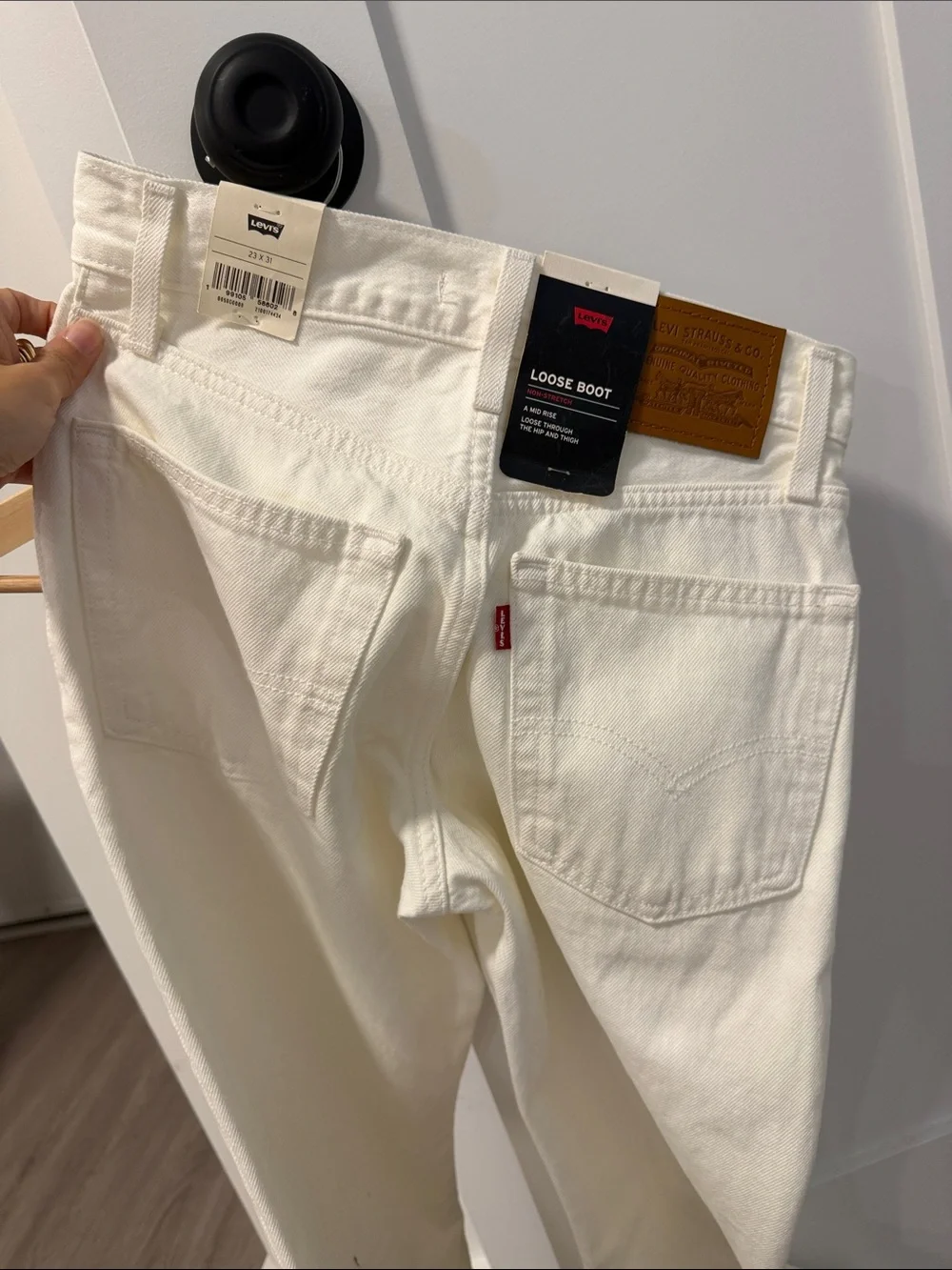 Levi's White Boot Cut Jeans - Picture 5 of 7